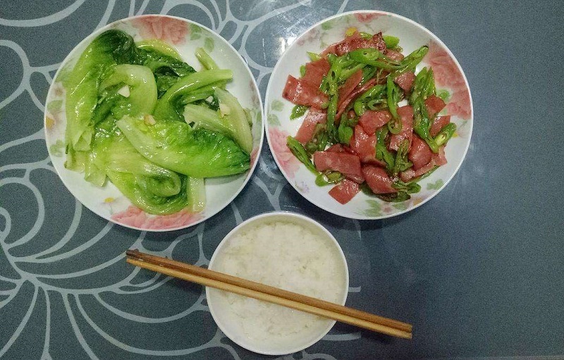 晚飯后養(yǎng)生小知識，晚飯時按序做5件事，舒暢安康還養(yǎng)身！