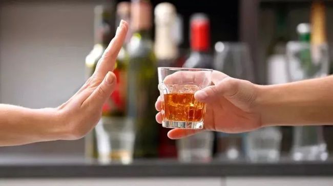 長期喝酒對(duì)身體究竟有哪些損害？喝酒對(duì)身體的危害有哪些？